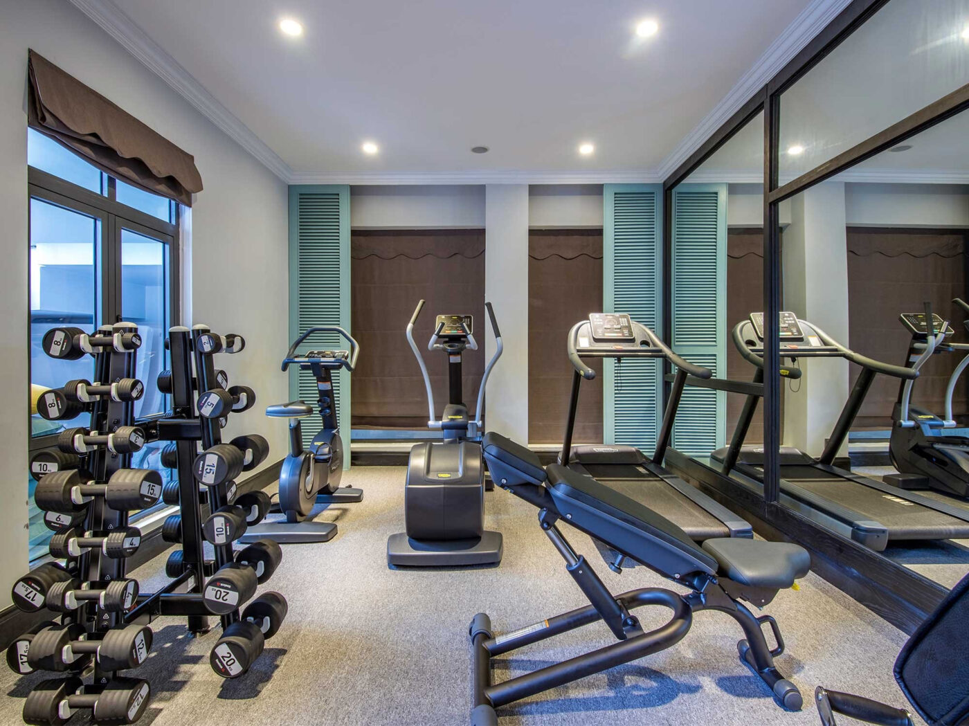 Phòng gym chuẩn quốc tế tại khách sạn