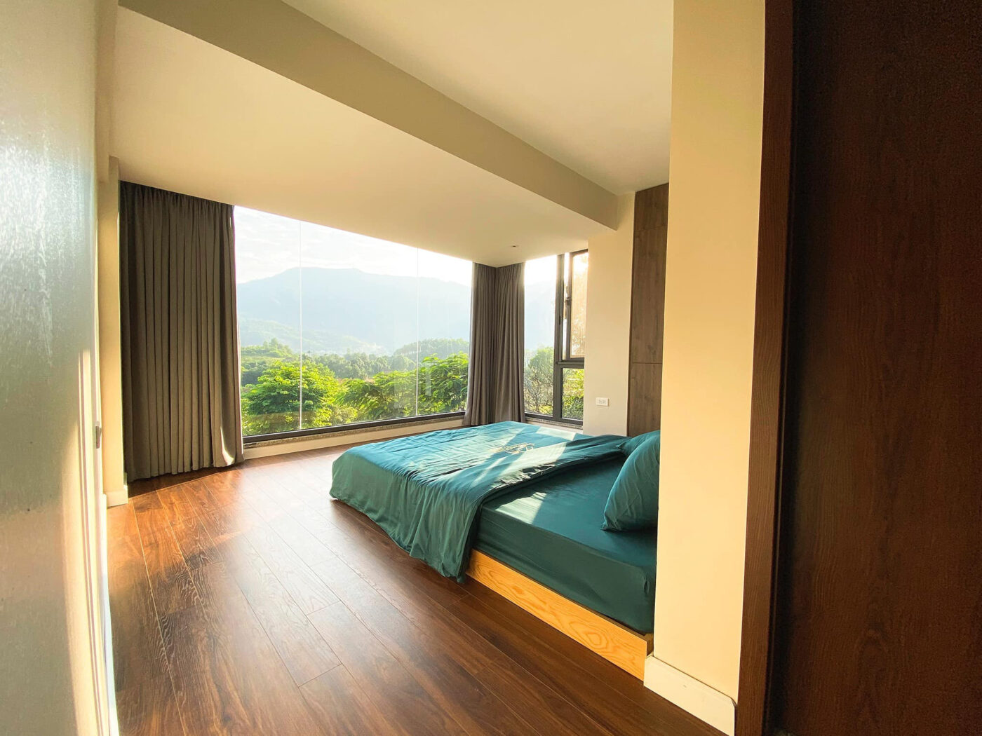 Phòng Sunshine - Paramount Villa Tiến Xuân