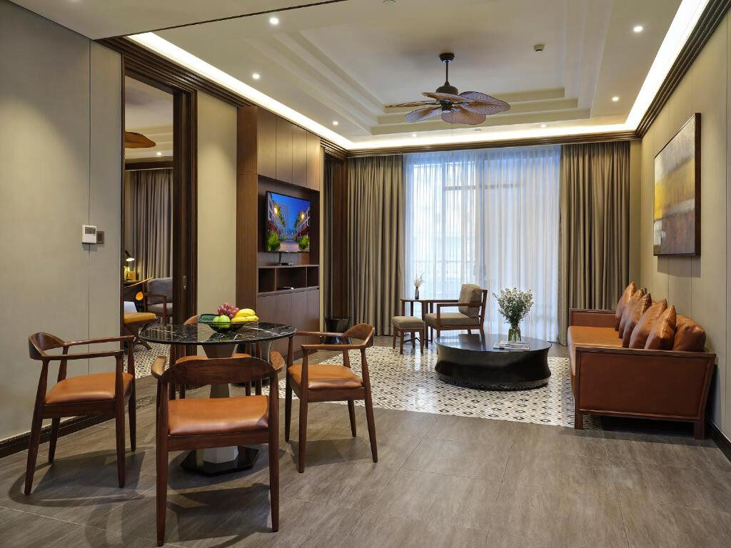 Sự sang trọng vượt bậc của phòng President Suite tại Senna Hue Hotel