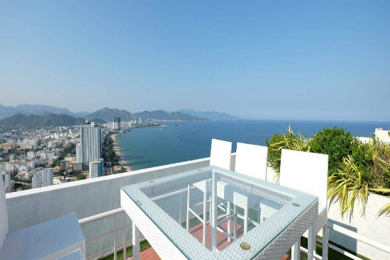 Ocean View Sky Garden Penthouse Apartment