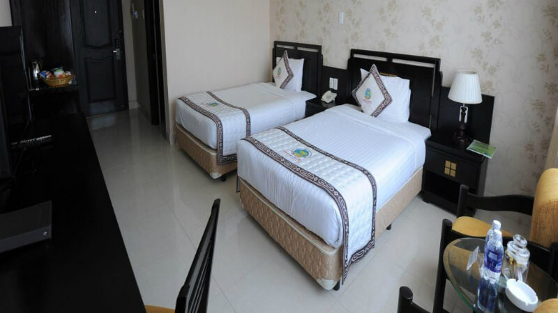 Phòng giường đôi tại khách sạn Việt Úc Bến Tre - homestay miền tây