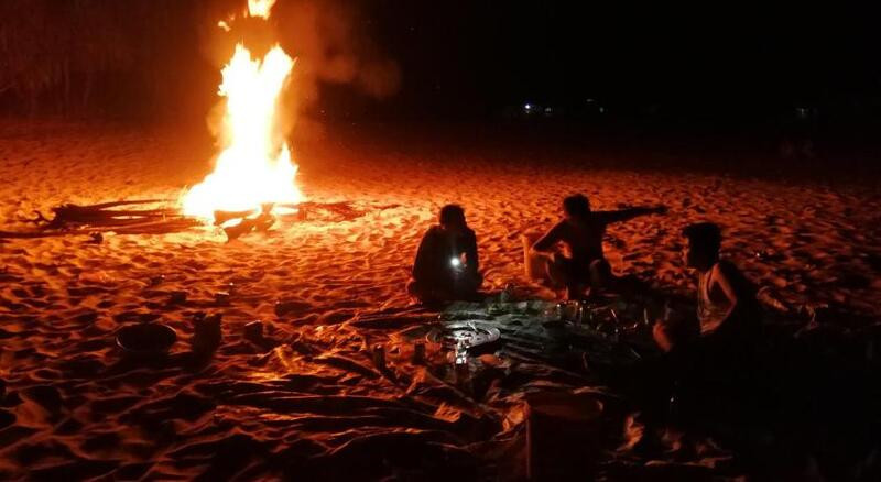 Hội tụ bên bữa tiệc BBQ tại homestay