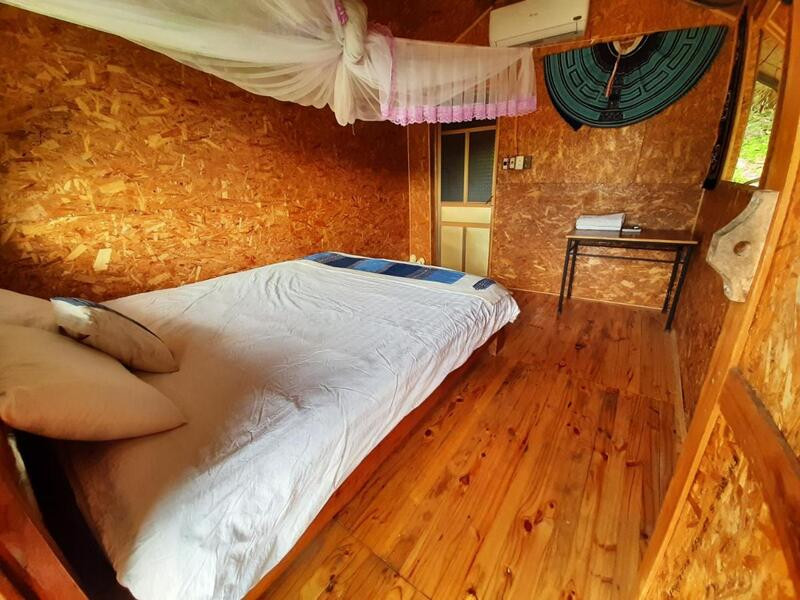 Little Mai Chau Homestay Xom Na Phon - Phòng Nhìn Ra Núi