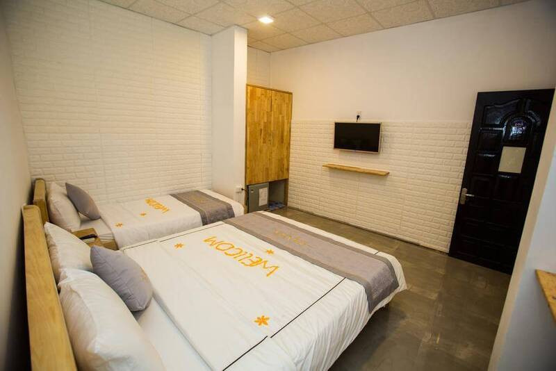 Shark Homestay - Deluxe Triple room
