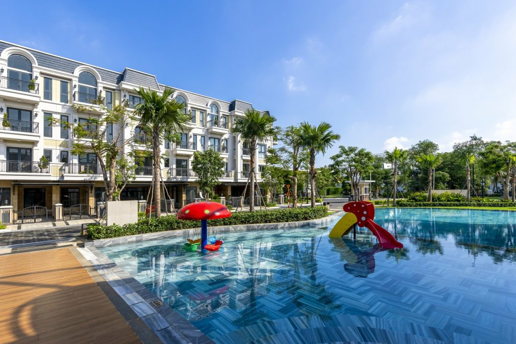 Review The Classia Khang Điền: Thiết kế độc đáo từ kiến trúc Phương Tây cổ điển
