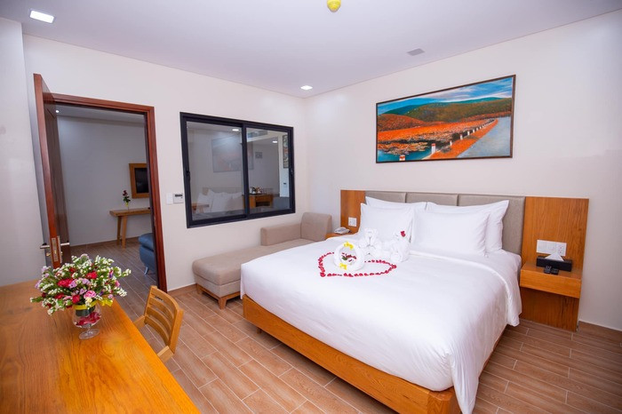 Chiêm ngưỡng thiên nhiên biển đảo từ trên cao ấn tượng tại khách sạn Marina Bay Côn Đảo