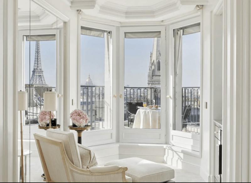 Điểm danh các khách sạn view tháp Eiffel đẹp nhất Paris