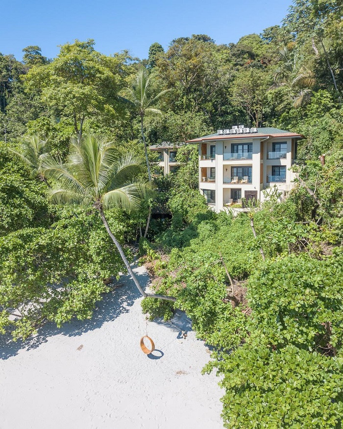 Đưa nhau đi trốn tại thiên đường nhiệt đới Arenas Del Mar Resort trong chuyến khám phá Costa Rica