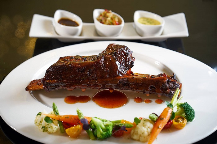Ghé thăm Movenpick Hotel Convention Centre KLIA, khách sạn mái vòm độc đáo ở đất nước Mã Lai