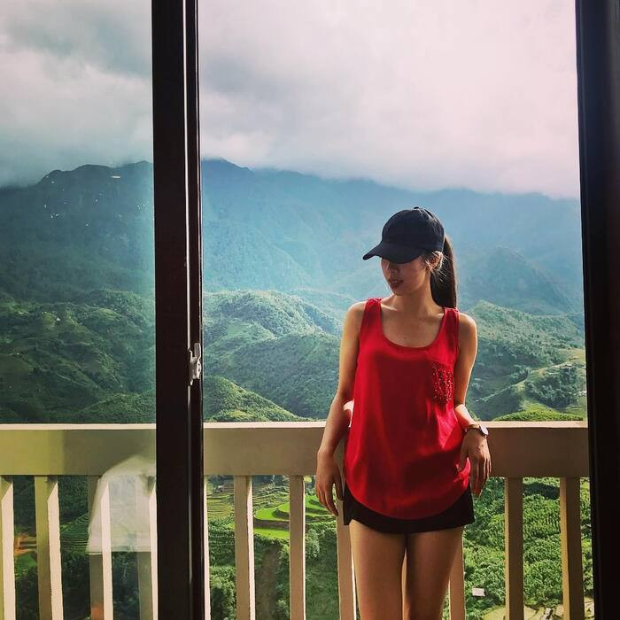 Ngắm nhìn toàn cảnh núi Fansipan và thung lũng Mường Hoa đẹp như tranh vẽ từ khách sạn Sapa Charm