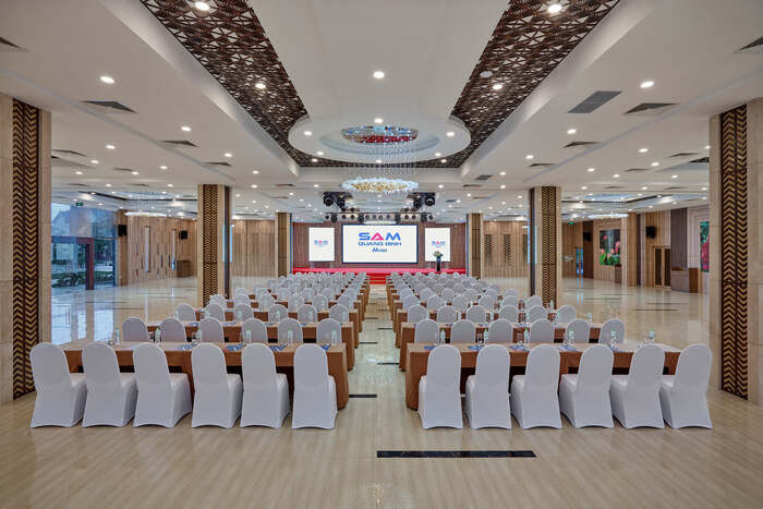 Nghỉ dưỡng đẳng cấp tiêu chuẩn chất lượng 4 sao tại khách sạn SAM Quảng Bình