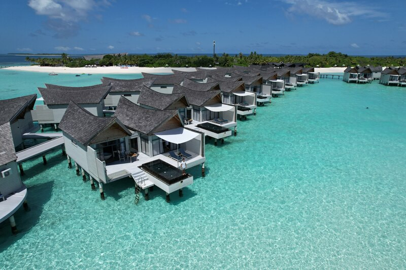 Review kỳ nghỉ Maldives ở resort Movenpick Kuredhivaru 5 sao siêu mới