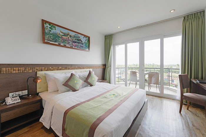 Rời xa phố thị tấp nập và tìm về chốn thanh bình, yên ả tại Bến Tre Riverside Resort