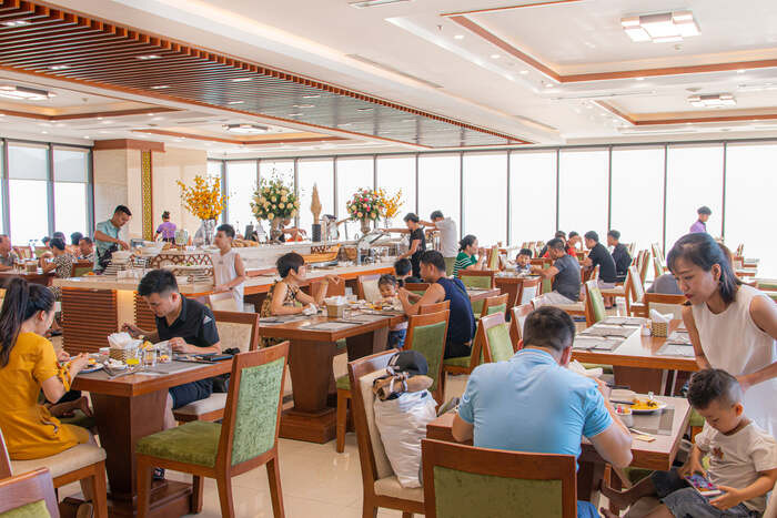 Rosamia Đà Nẵng Hotel – Đẳng cấp khách sạn 5 sao sang-xịn-mịn tọa lạc nơi trung tâm thành phố