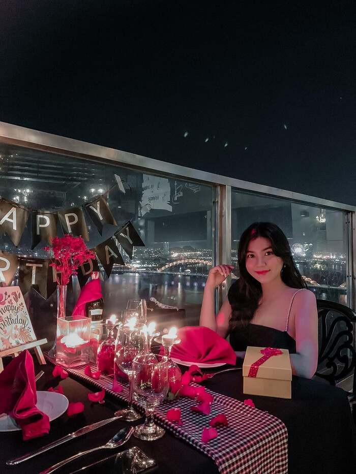 Say lòng với view ngắm cảnh tuyệt đẹp tại 5 khách sạn gần sông Hàn sang-xịn-mịn