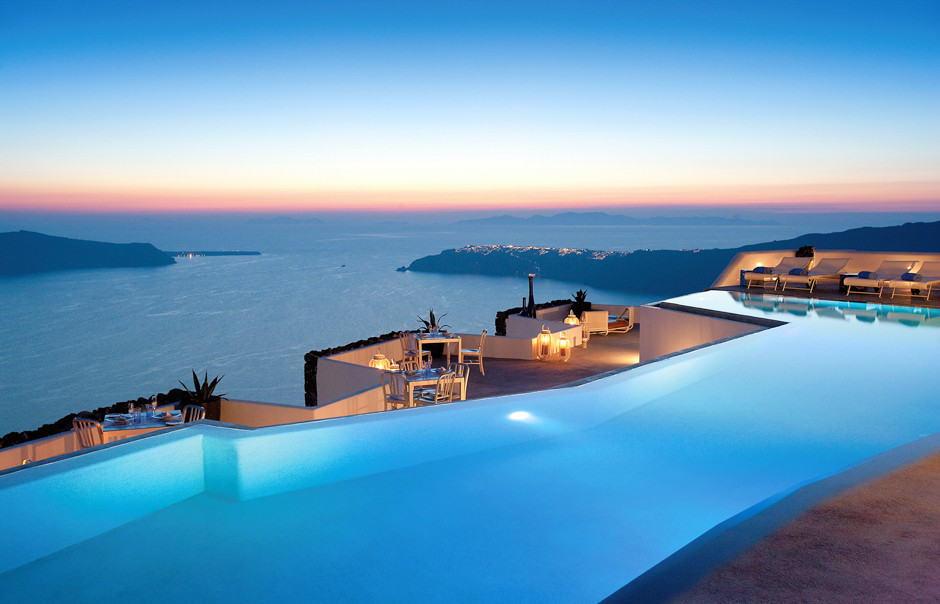 Top 6 khách sạn sang trọng đẹp nhất ở Santorini